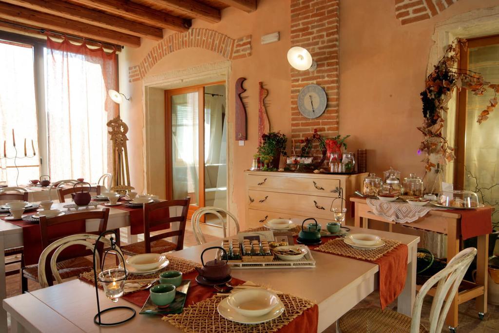 Agriturismo Monte Degli Aromi *